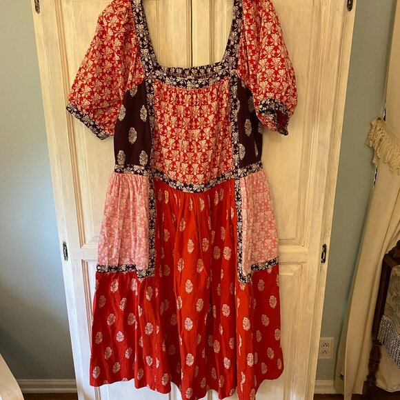 Colorful knee length peasant dress that has never been worn. - Picture 1 of 2